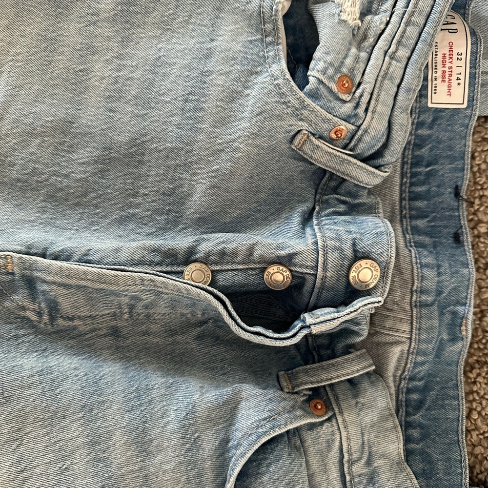 GAP Women's Light Blue Boyfriend Jeans